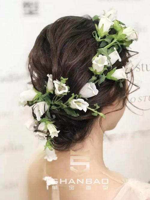 新娘鲜花造型图片,鲜花造型美图赏析